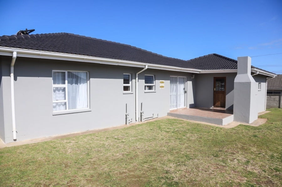 3 Bedroom Property for Sale in Gonubie Eastern Cape